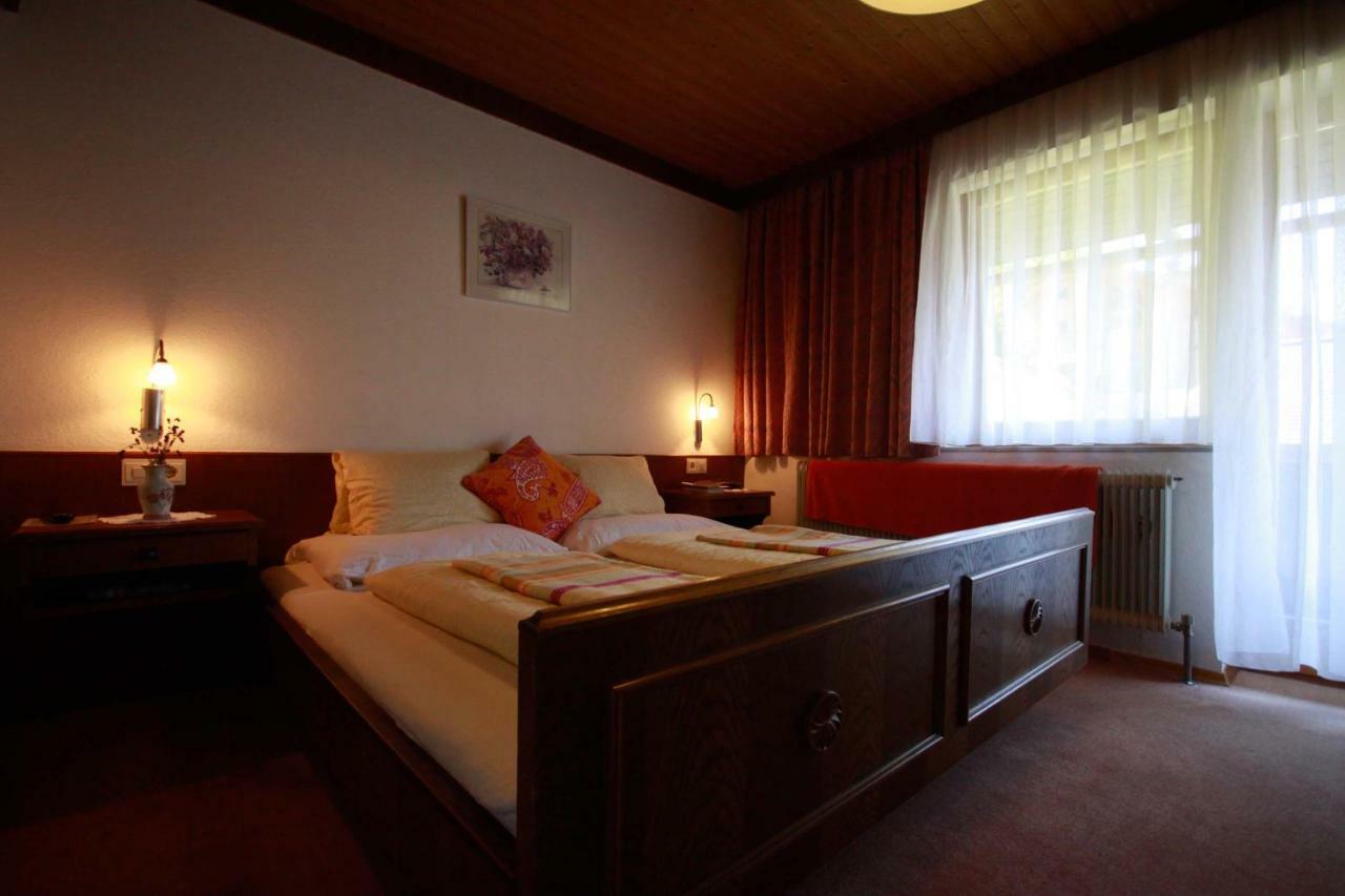 Privatzimmer Kammerlander Neukirchen am Großvenediger Buitenkant foto