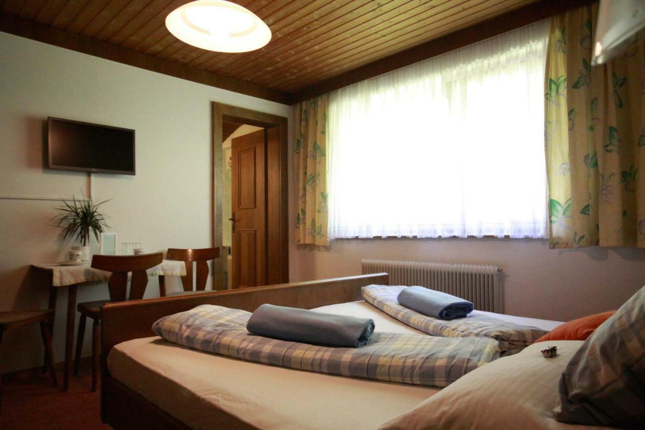 Privatzimmer Kammerlander Neukirchen am Großvenediger Buitenkant foto