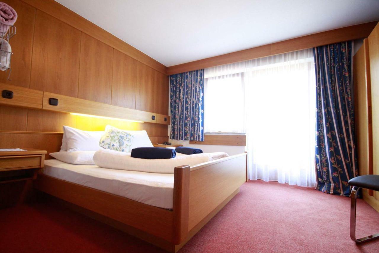 Privatzimmer Kammerlander Neukirchen am Großvenediger Buitenkant foto